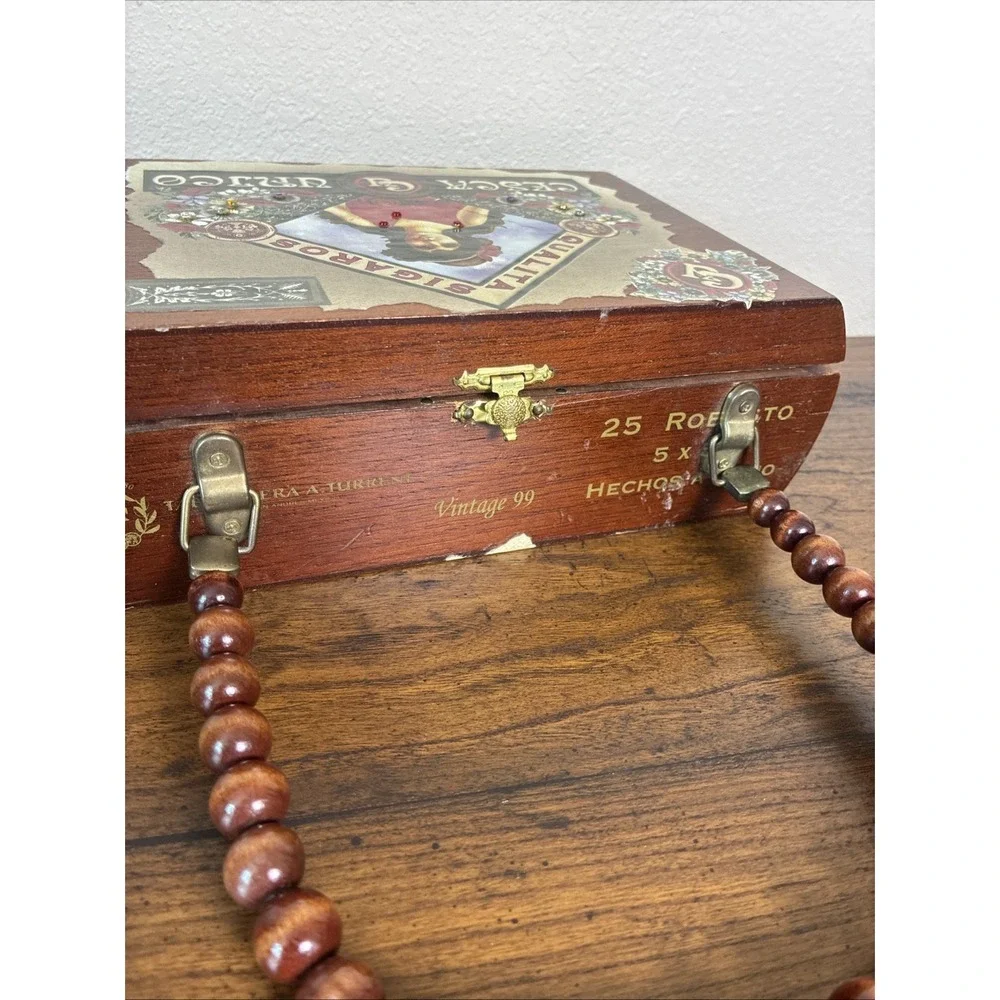 Vintage CESCA UNICO Cigar Box Purse Wooden Beaded Handle‎ Unique Old World 1990s